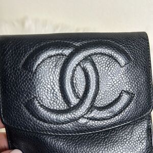 💯Authentic Chanel Caviar Short Wallet🍀